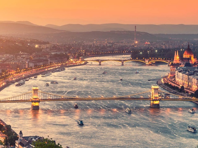 Budapeszt i Tokaj -  w krainie wina, czardasza i gorących źródeł - dla wygodnych